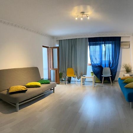 Green Apartment 41 Букурещ Екстериор снимка